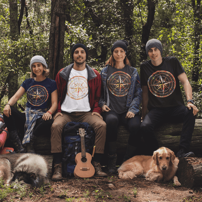 Adventure Compass T-Shirt - T-Shirt - JumpingDots